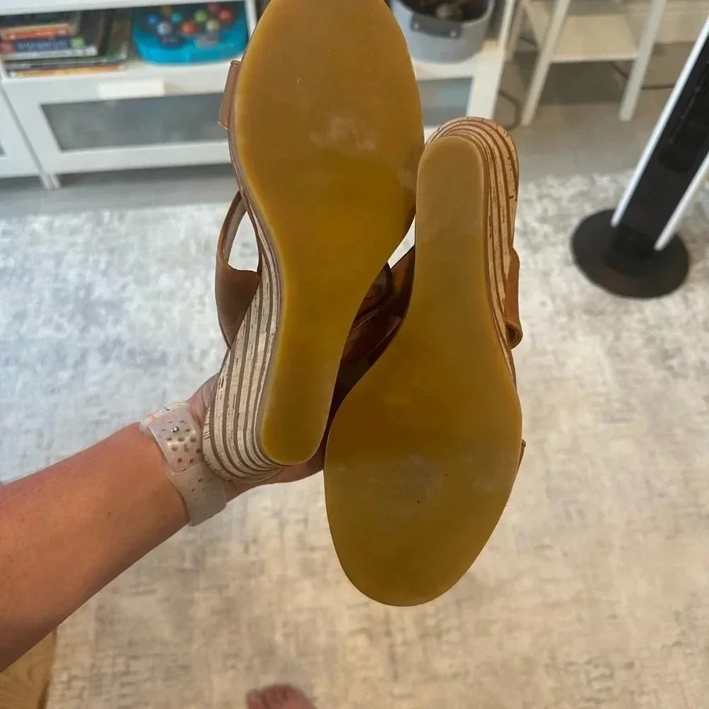 Michael Kors Leather Platform Wedges size 9.5 - Picture 3 of 8